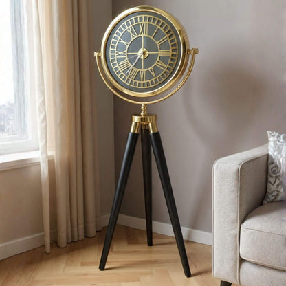 Casa Da Noir Atlas büyük kadranlı ayaklı saat ile modern yaşam alanları