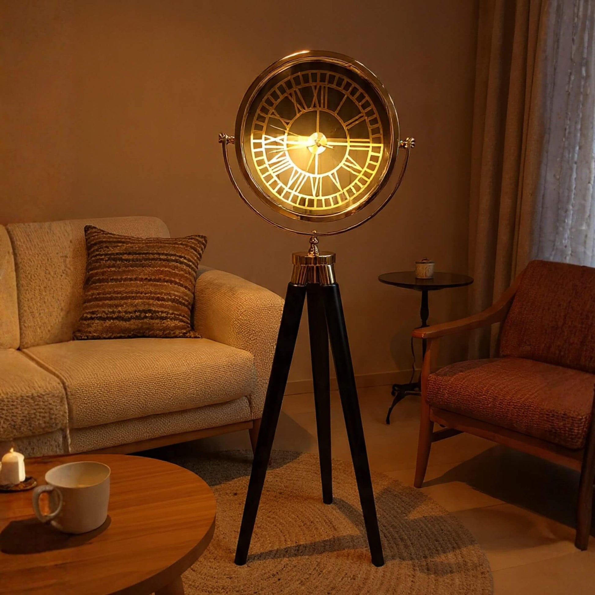 Casa Da Noir Atlas büyük kadranlı ayaklı saat ile modern yaşam alanları