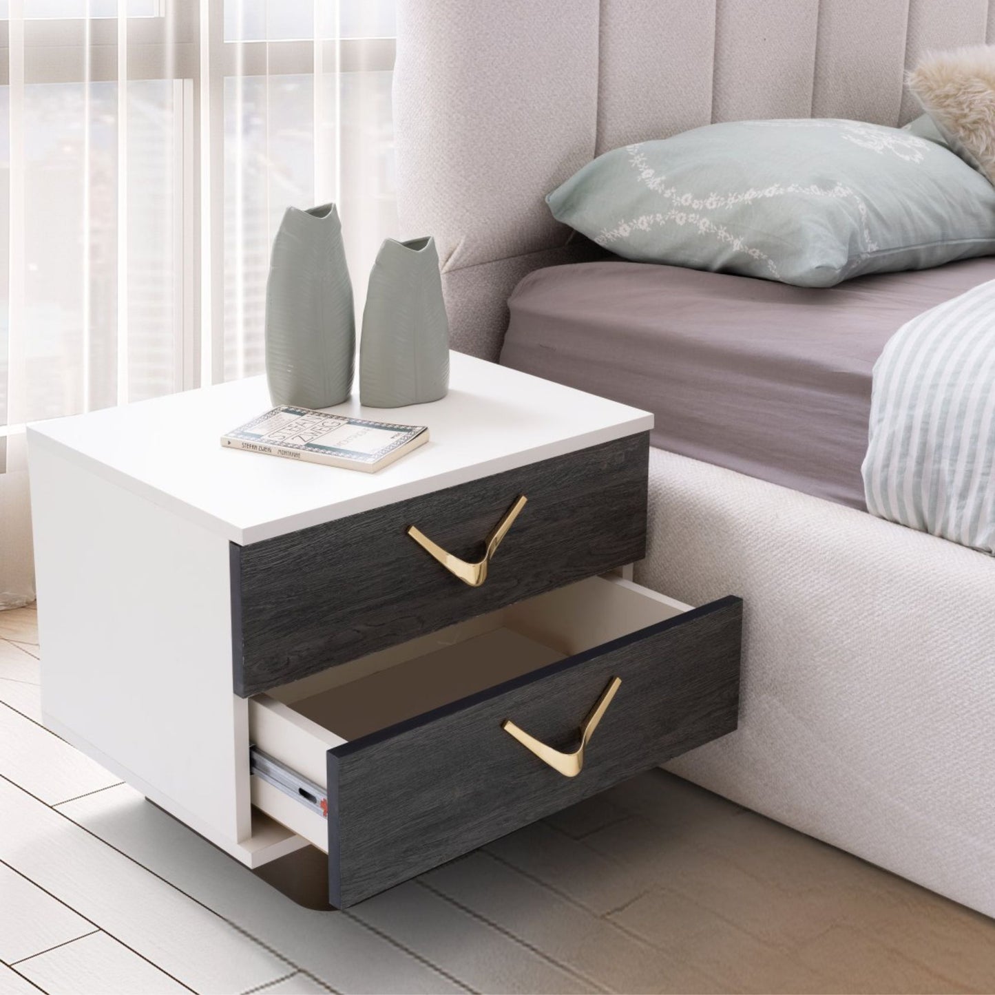 Berceste Yatak Odası Takımı – Modern Kontrast ve Lüks Detayların Şık Buluşması