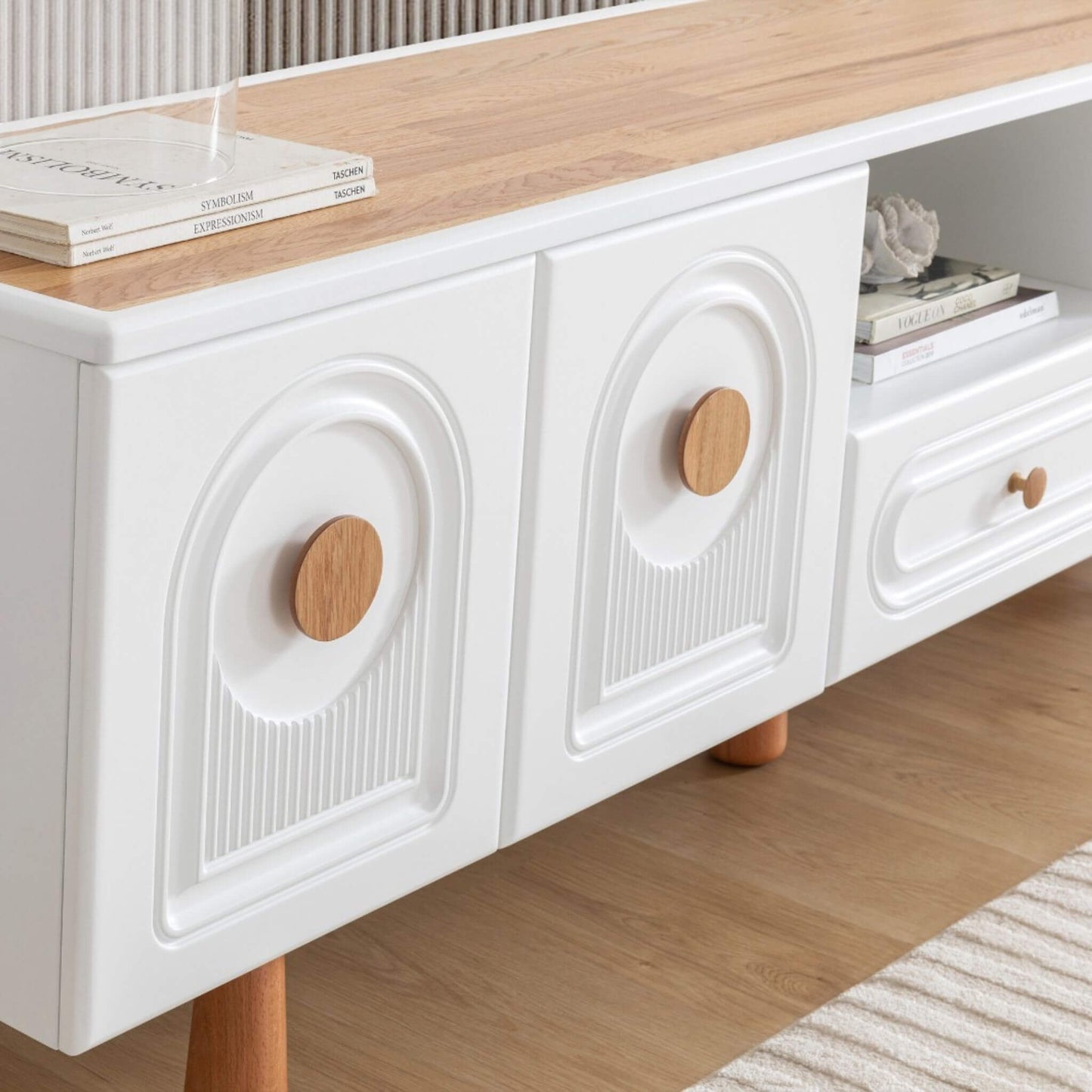 Lotus TV Ünitesi 200 cm – Modern MDF Boyalı TV Sehpası | Casa Da Noir