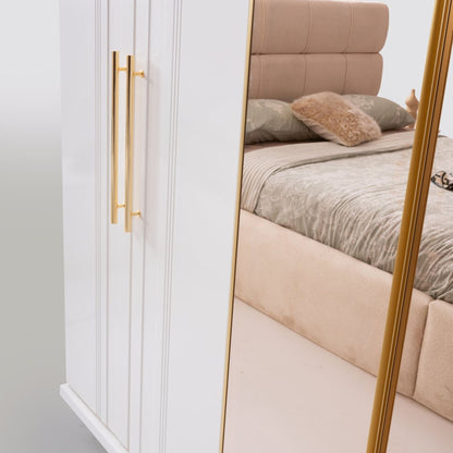 Ayna kapaklı geniş gardırop ve döşemeli yatak başlığıyla Napolyon yatak odası takımı, Casa Da Noir’in zarif lüks stilini yansıtır