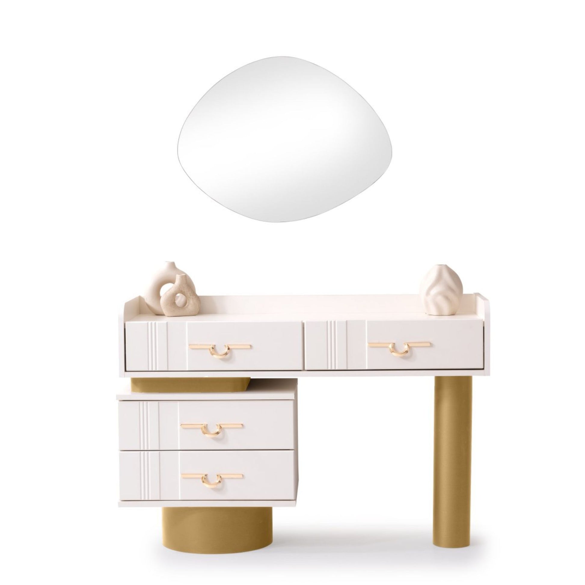 Ayna kapaklı geniş gardırop ve döşemeli yatak başlığıyla Napolyon yatak odası takımı, Casa Da Noir’in zarif lüks stilini yansıtır