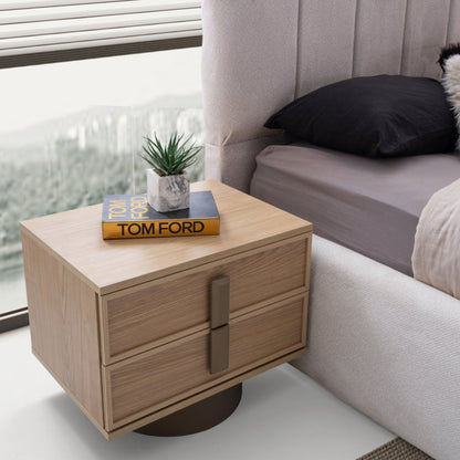 Ayna kapaklı geniş gardırop ve döşemeli yatak başlığıyla Newton yatak odası takımı Casa Da Noir’in doğal modern tasarımını yansıtır