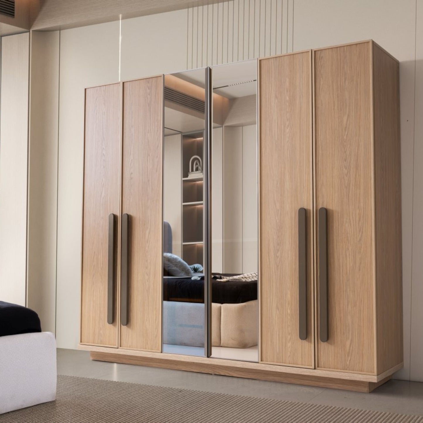 Newton Yatak Odası Takımı, doğal ahşap yüzeyleri ve modern çizgileriyle sıcak ve minimal bir yatak odası dekorasyonu sunar.