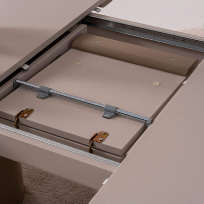 Casa Da Noir Opera lake boyalı yemek masası takımının iç mekân görünümü