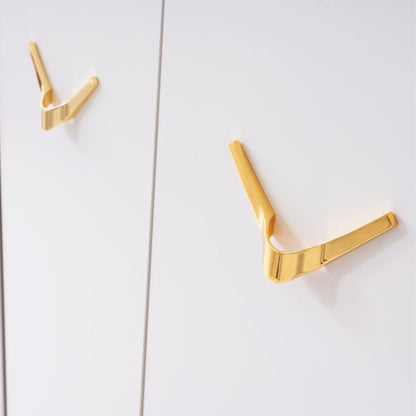 Berceste Yatak Odası Takımı – Modern Kontrast ve Lüks Detayların Şık Buluşması